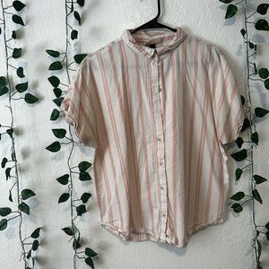 Universal thread white and pink button up